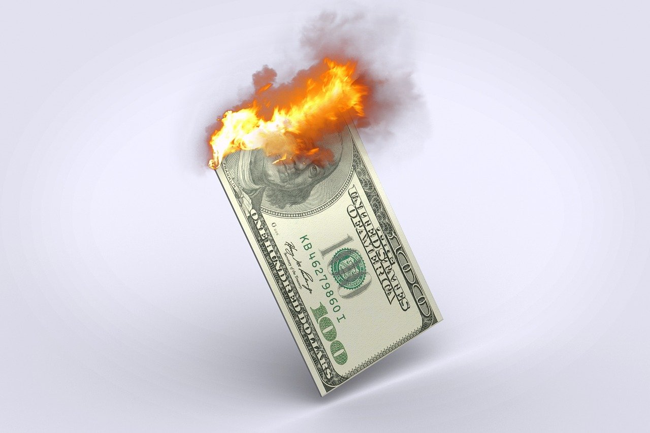 O que acontece se o dólar cair muito?